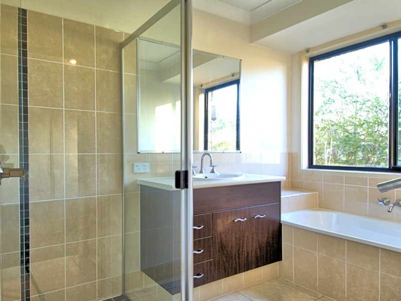 7 Sirenia Drive, Burrum Heads QLD 4659