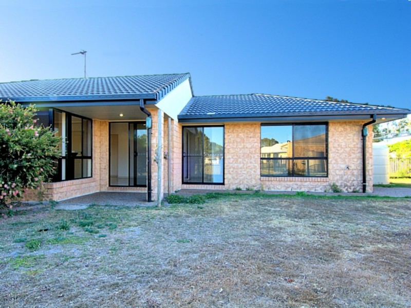 7 Sirenia Drive, Burrum Heads QLD 4659