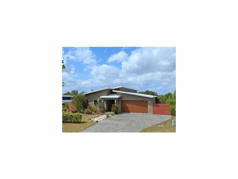 14 Traviston Way, Burrum Heads QLD 4659