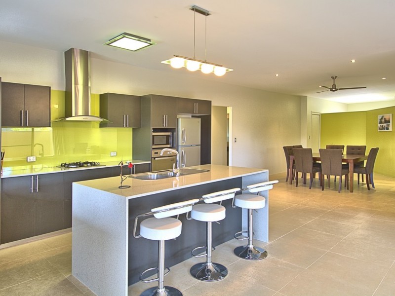 14 Traviston Way, Burrum Heads QLD 4659