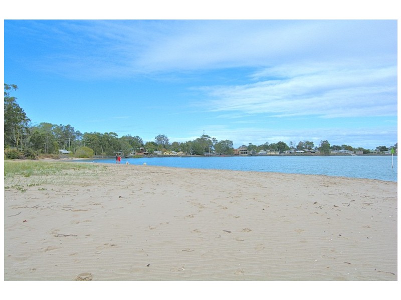 28 Kingfisher Pde, Toogoom QLD 4655