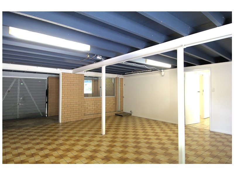 28 Kingfisher Pde, Toogoom QLD 4655