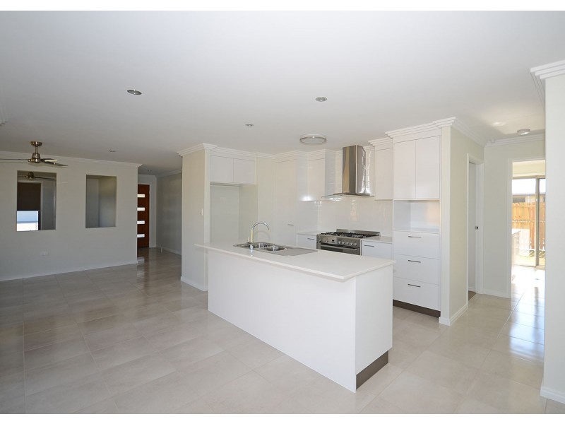 19 Honey Myrtle Close, Burrum Heads QLD 4659