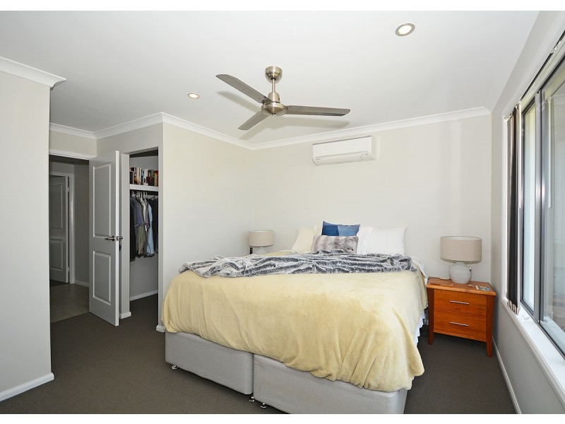 21 Honey Myrtle Close, Burrum Heads QLD 4659