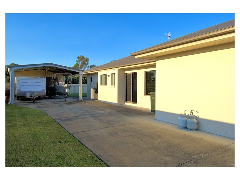 11 Tulipwood Drive, Burrum Heads QLD 4659