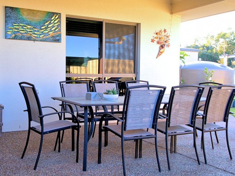 11 Tulipwood Drive, Burrum Heads QLD 4659