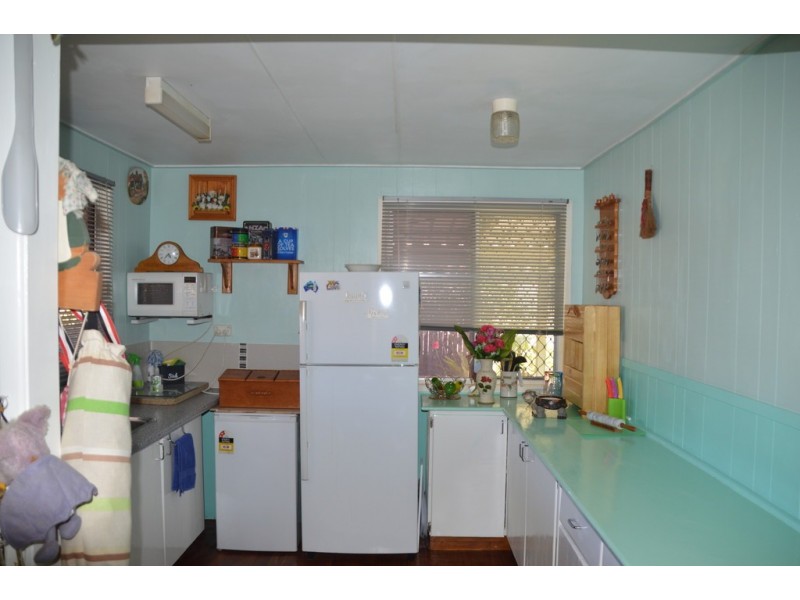 34 Philip Street, Howard QLD 4659
