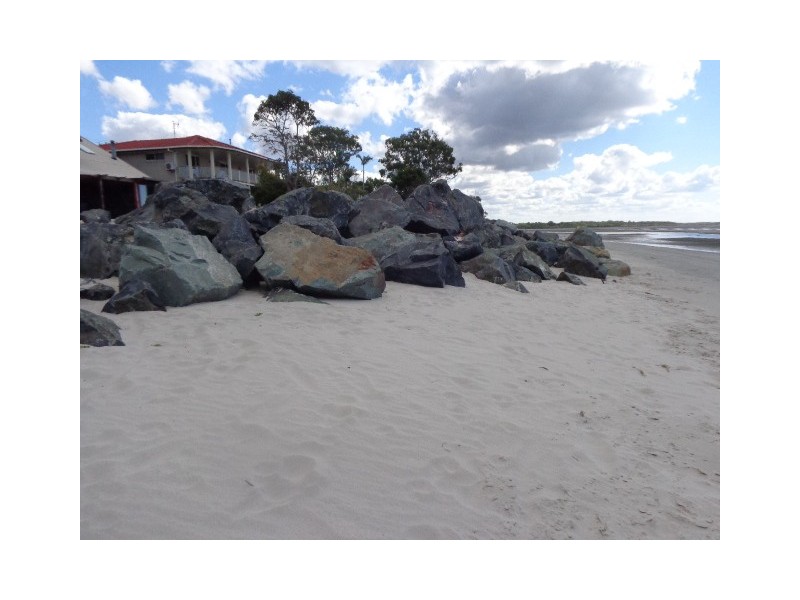 58 Kingfisher Pde, Toogoom QLD 4655