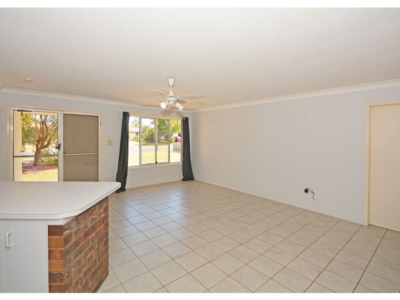 8 Cassia Street, Burrum Heads QLD 4659