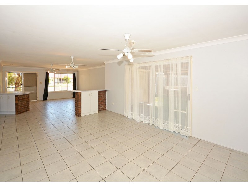 8 Cassia Street, Burrum Heads QLD 4659