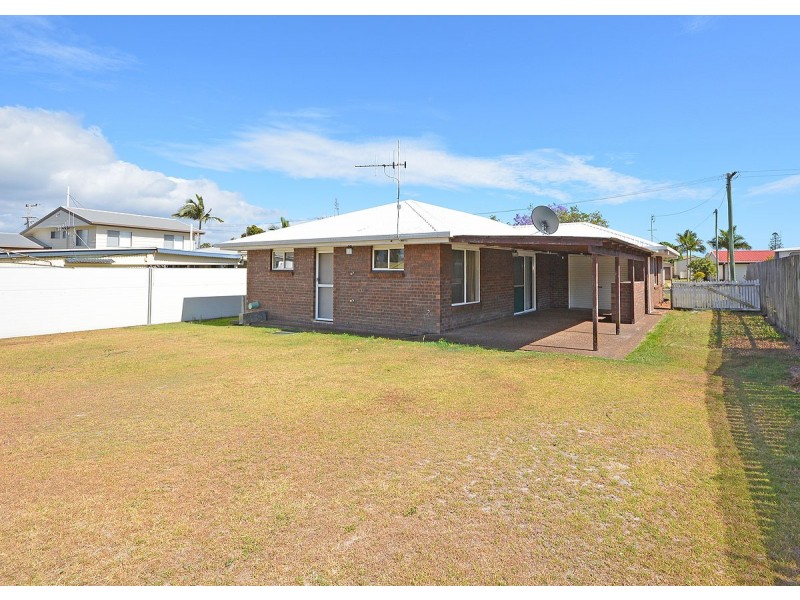 8 Cassia Street, Burrum Heads QLD 4659