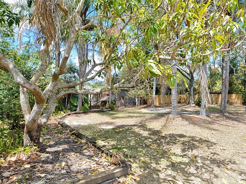 4-6 Charles St, Howard QLD 4659