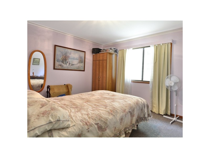 18 Maria Street, Howard QLD 4659