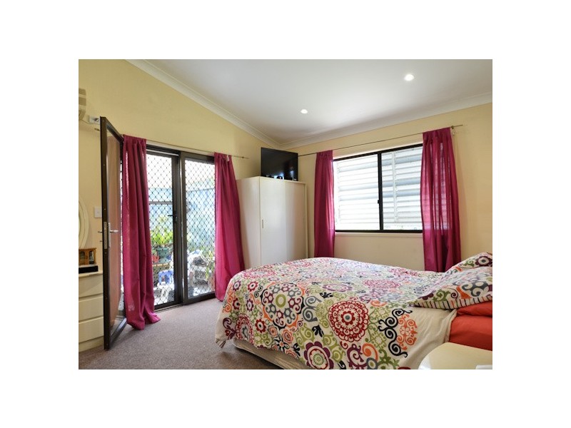 18 Maria Street, Howard QLD 4659