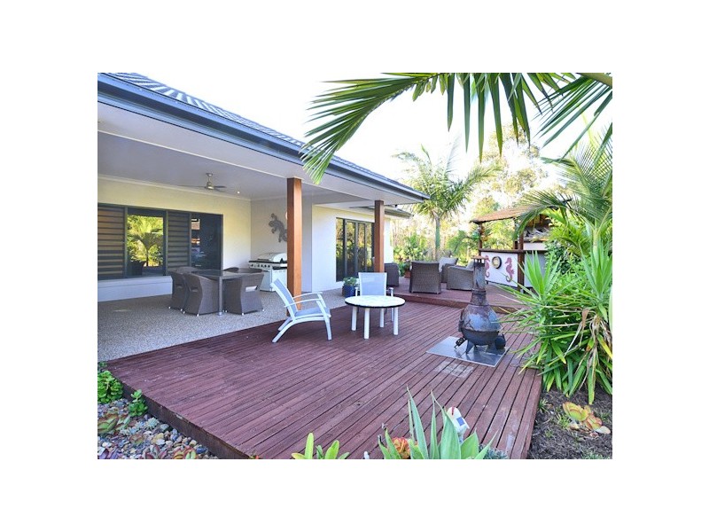 11 Brypat Close, Burrum Heads QLD 4659
