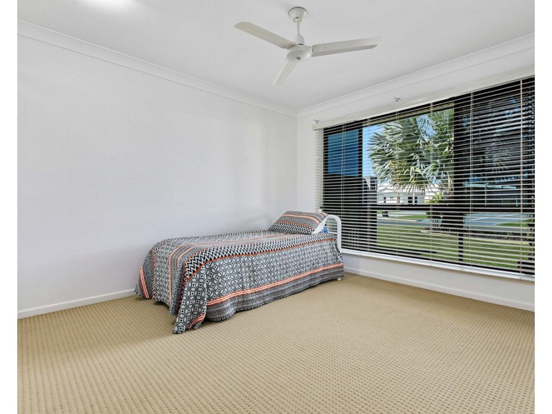 2 Tulipwood Drive, Burrum Heads QLD 4659