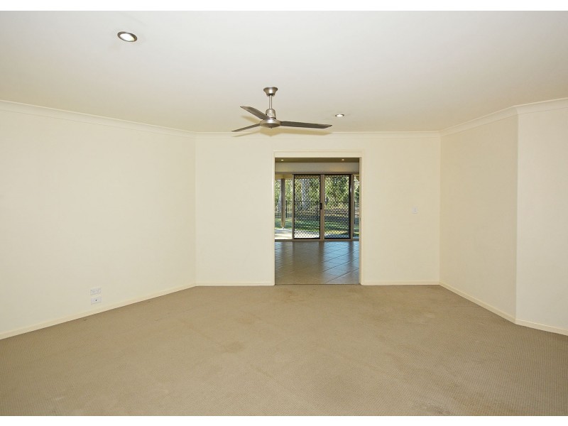 23 Sirenia Drive, Burrum Heads QLD 4659
