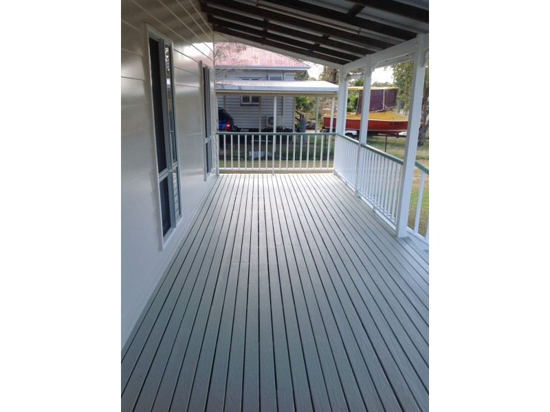 6 AGNES STREET, Howard QLD 4659