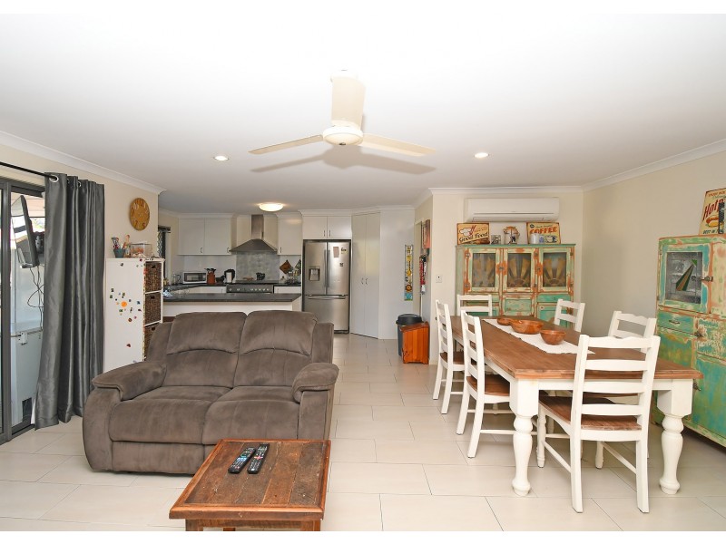 4 ELBOZ COURT, Burrum Heads QLD 4659