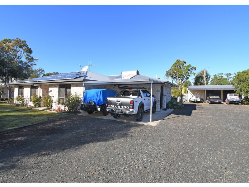 4 ELBOZ COURT, Burrum Heads QLD 4659
