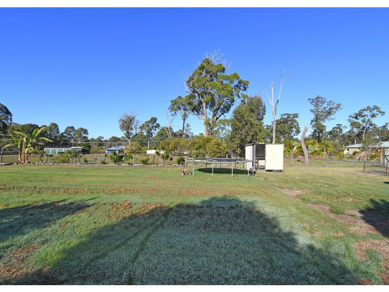 4 ELBOZ COURT, Burrum Heads QLD 4659