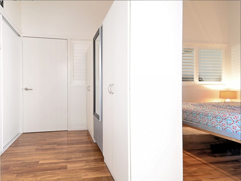 33 Beach Drive, Burrum Heads QLD 4659