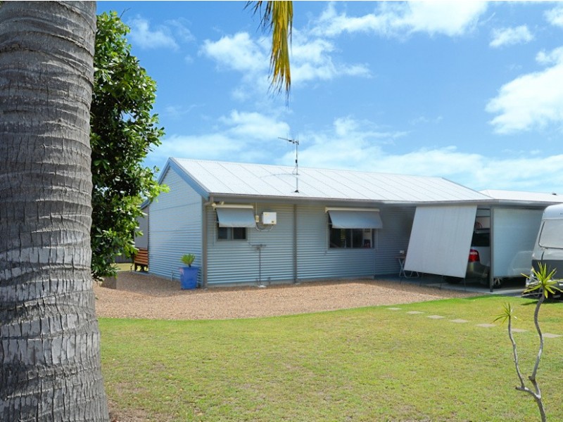 33 Beach Drive, Burrum Heads QLD 4659