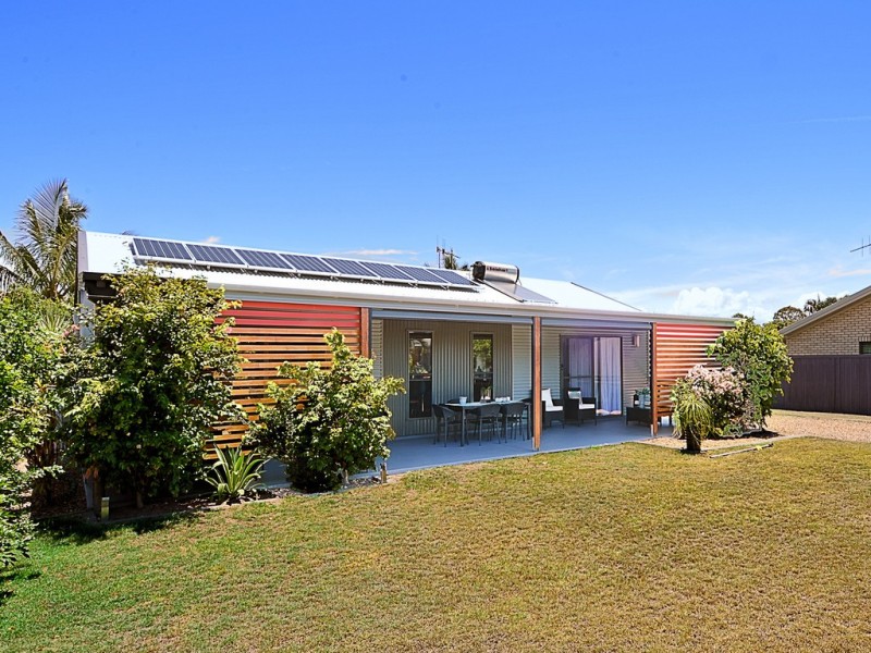 33 Beach Drive, Burrum Heads QLD 4659