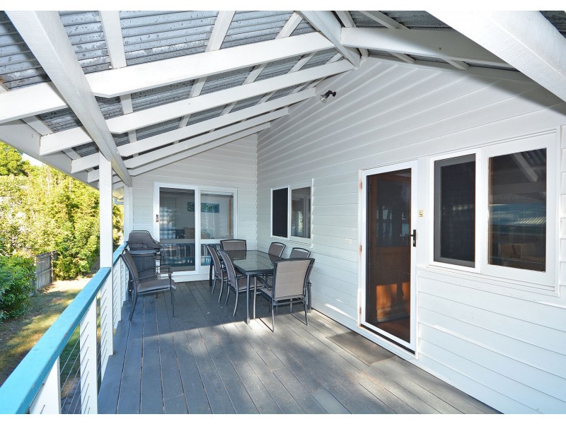 42 Esplanade, Burrum Heads QLD 4659