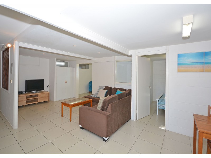 42 Esplanade, Burrum Heads QLD 4659