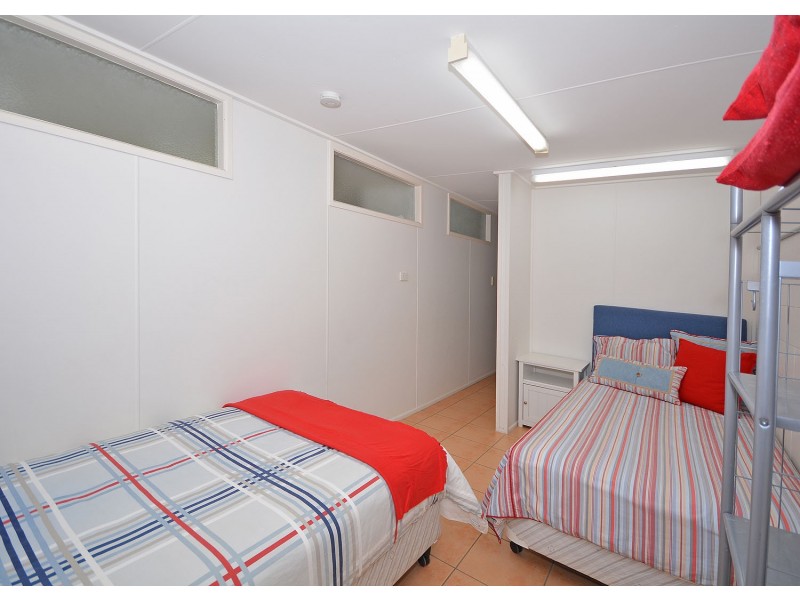 42 Esplanade, Burrum Heads QLD 4659