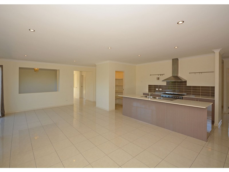 67 Beach Drive, Burrum Heads QLD 4659