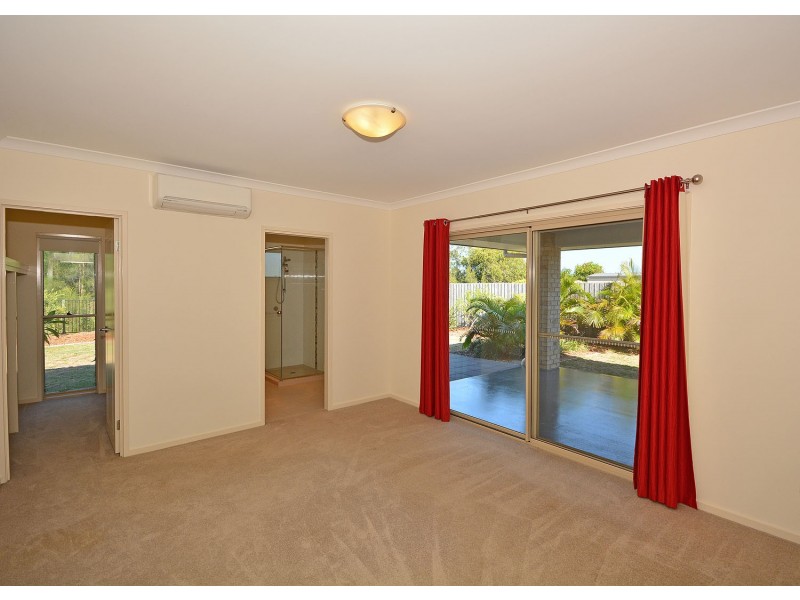 67 Beach Drive, Burrum Heads QLD 4659