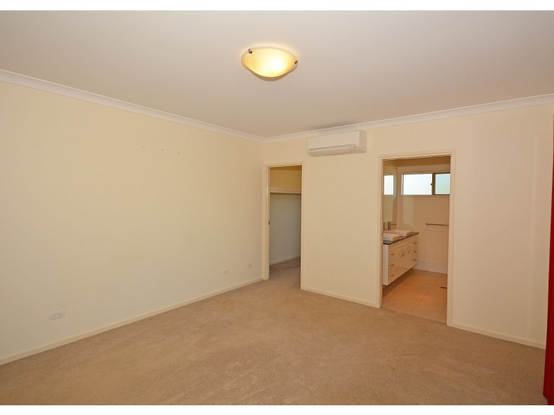 67 Beach Drive, Burrum Heads QLD 4659