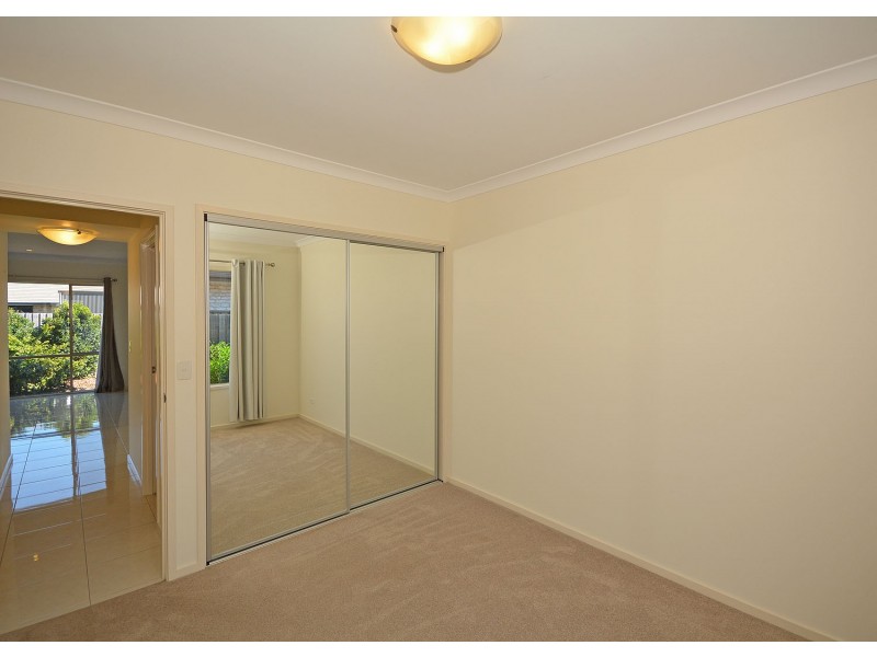 67 Beach Drive, Burrum Heads QLD 4659