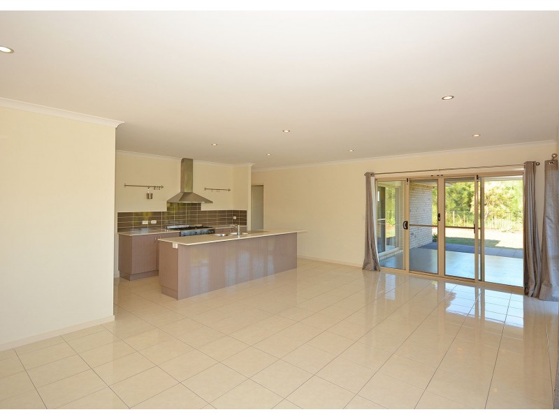 67 Beach Drive, Burrum Heads QLD 4659