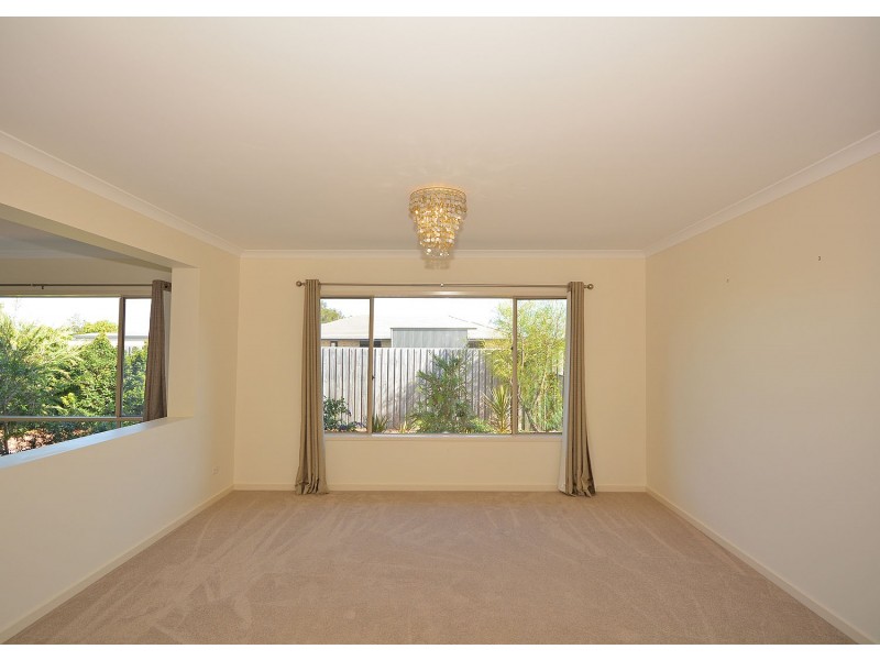 67 Beach Drive, Burrum Heads QLD 4659