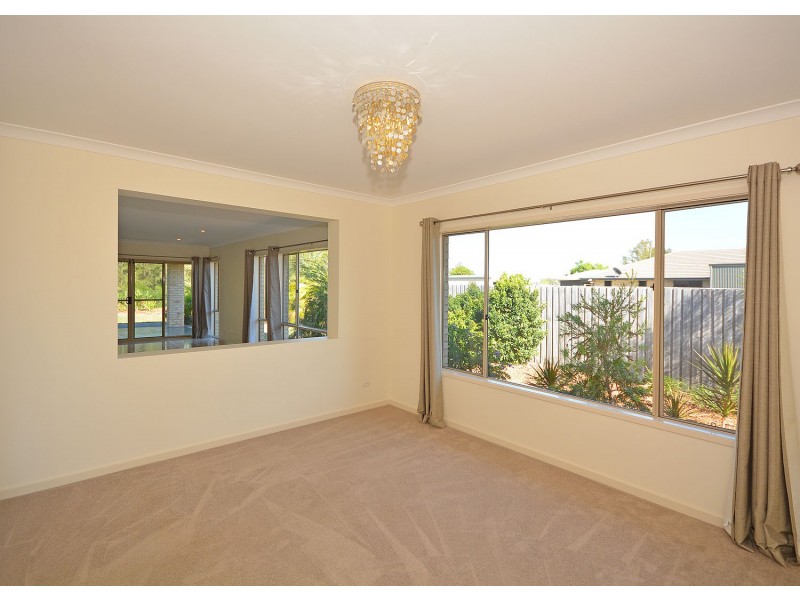 67 Beach Drive, Burrum Heads QLD 4659