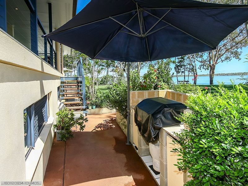 2/58 Burrum Street, Burrum Heads QLD 4659