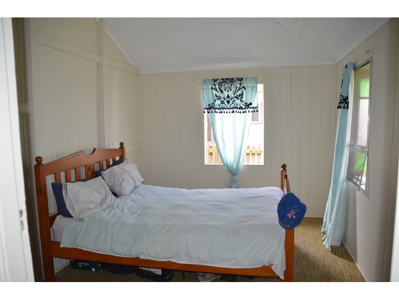 29 Moreton Street, Toogoom QLD 4655