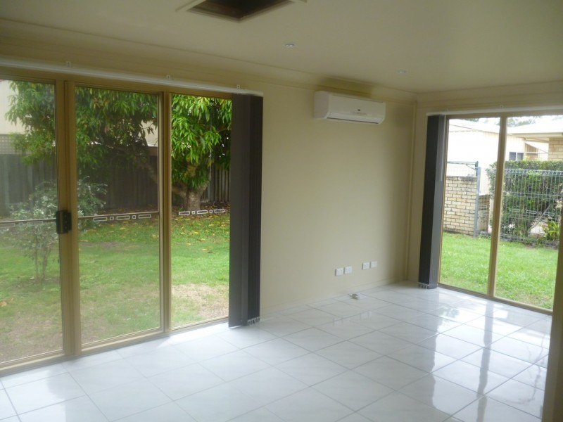 3 Simpson Street, Burrum Heads QLD 4659