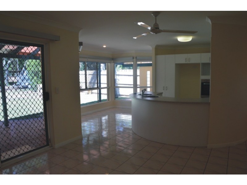 120 Kingfisher Pde, Toogoom QLD 4655