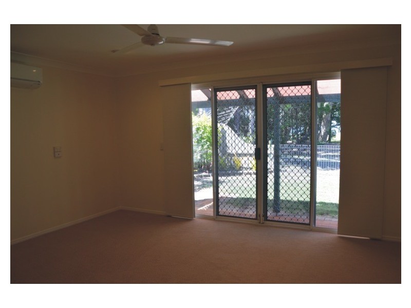 120 Kingfisher Pde, Toogoom QLD 4655