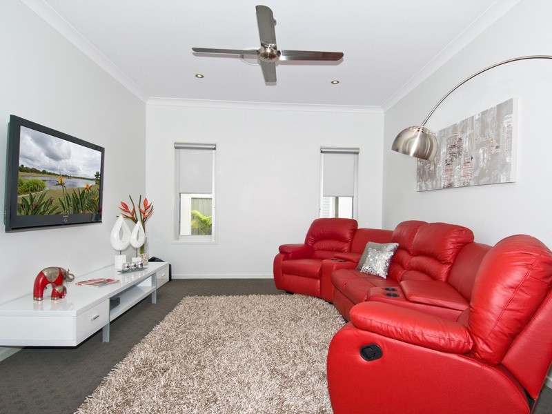 12 Honey Myrtle Close, Burrum Heads QLD 4659