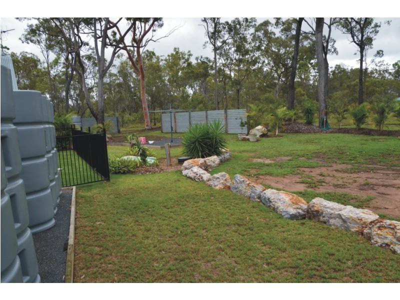 94 Hunter St, Torbanlea QLD 4662