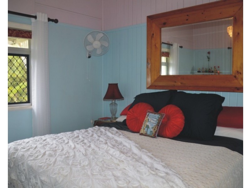 33 Whitley Street, Howard QLD 4659