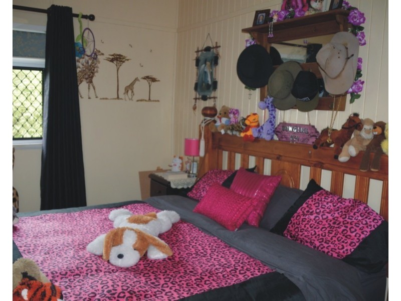 33 Whitley Street, Howard QLD 4659