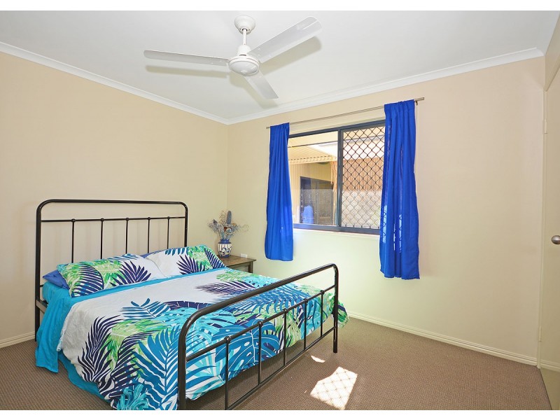 19 Lakes Boulevard, Burrum Heads QLD 4659