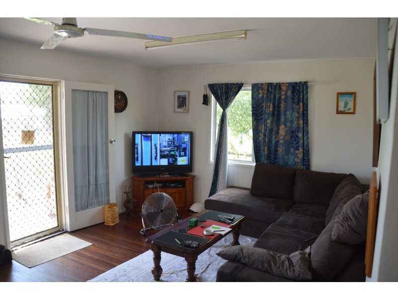 59 Howard Street, Burrum Heads QLD 4659