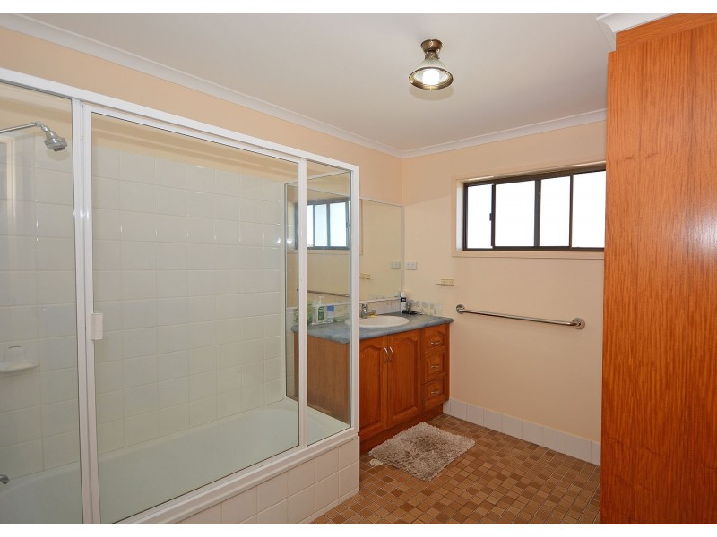 57 Riverview Drive, Burrum Heads QLD 4659